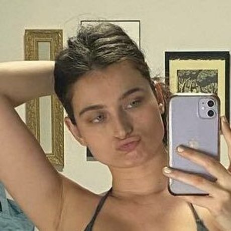 meaganiscool onlyfans leajs