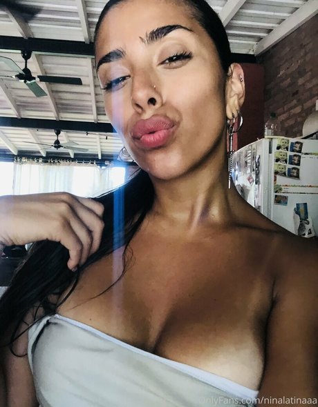 ninalatinaaa desnuda onlyfans