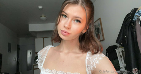 Nicole Kinsley onlyfans picture