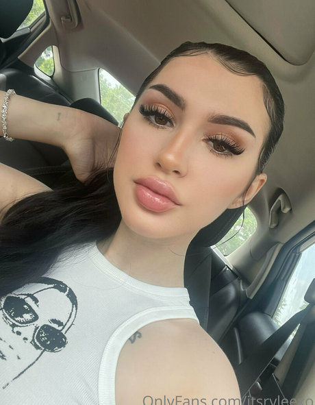 itsazaleaxo onlyfans de