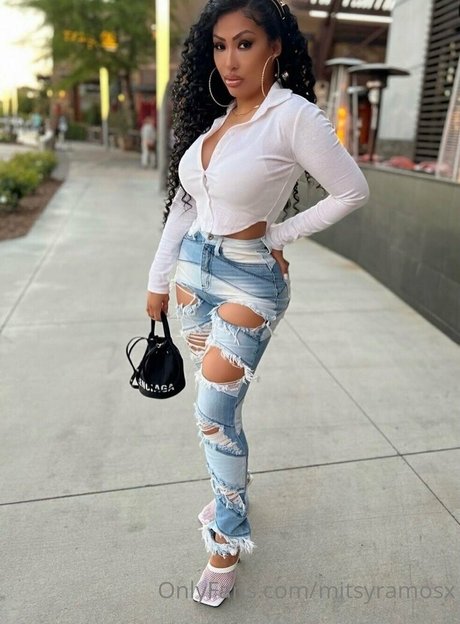 mitsyramosx onlyfans sex leaked