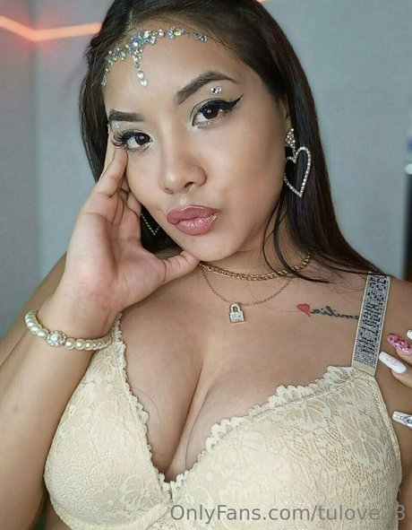 tulove23 onlyfans model photo