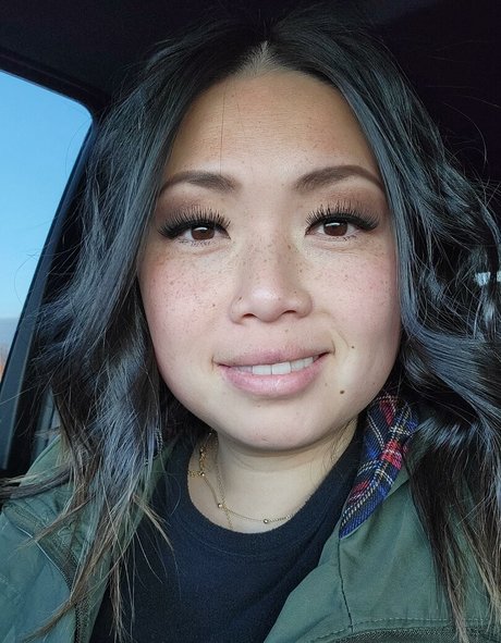 Miss Jee Yung onlyfans.