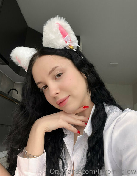 lilypinkglow onlyfans sex