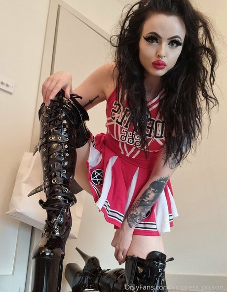 Empress Poison onlyfans nude leaks