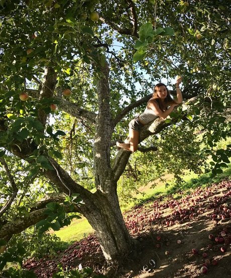 Krisea Marina leaked onlyfans pics