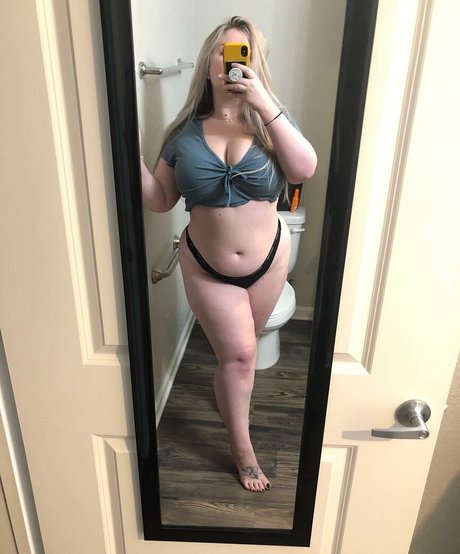 Bailey Bee onlyfans nudes