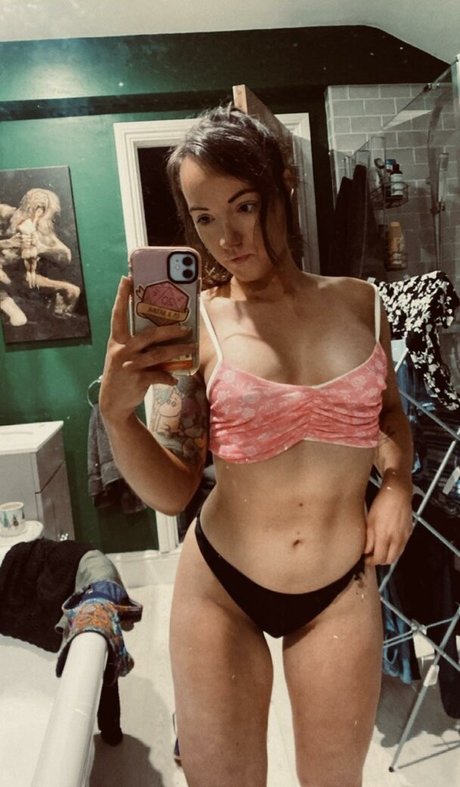 Maisey Brooks onlyfans pic