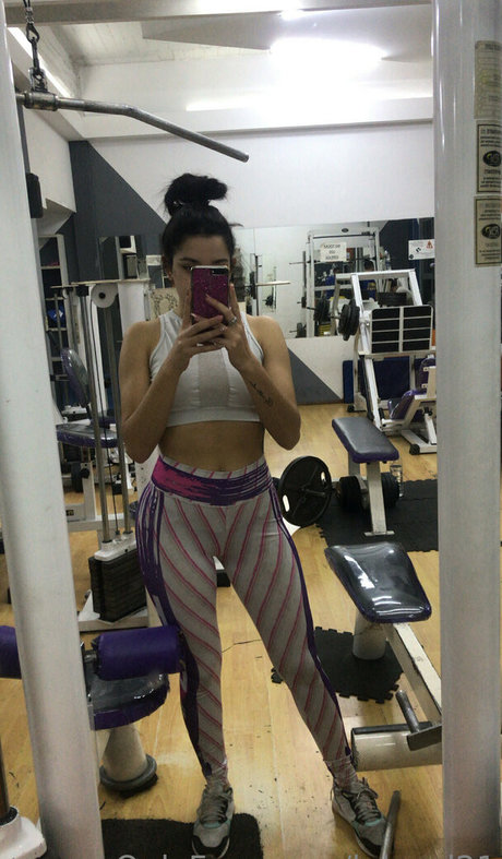 lulycal21 onlyfans leaks.