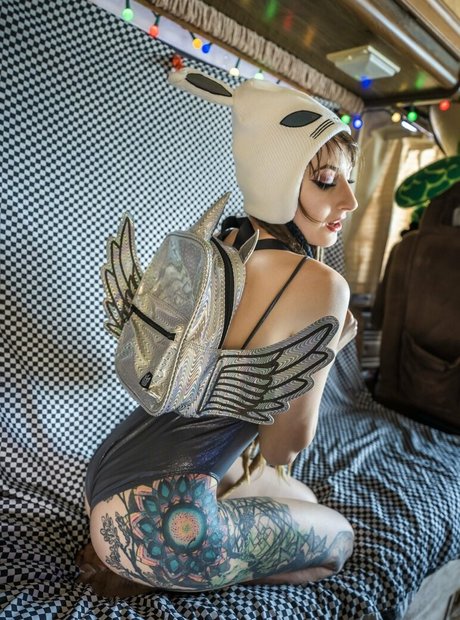 whiskey shotz onlyfans images