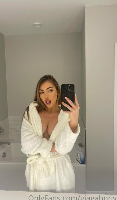 giagabpriv nude onlyfans pics