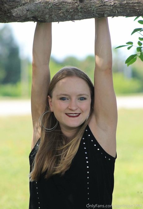 aprilrose1992 free onlyfans