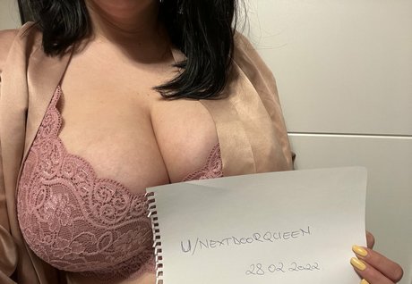 NextDoorQueen onlyfans leaked