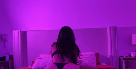 carlyyashira onlyfans free