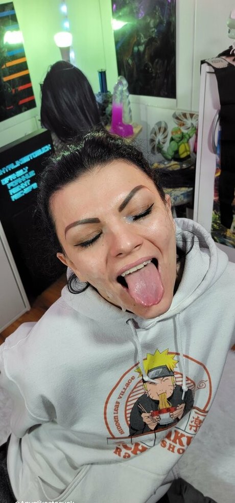 Anyalikestosuck only fans pic