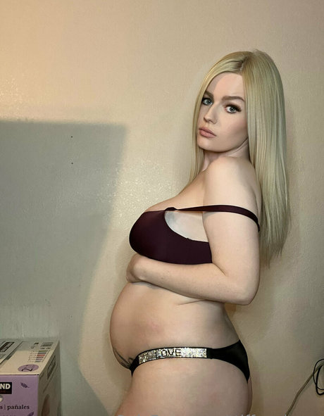 ttiffanylover only fans nude leaks