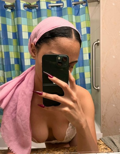 alexandraallure onlyfans pics nude