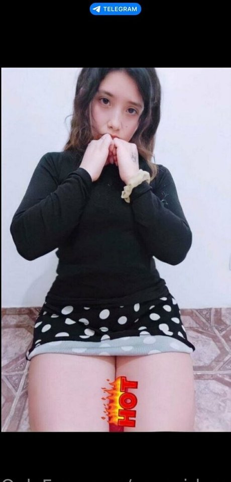 yourgirl naughty onlyfans fotos