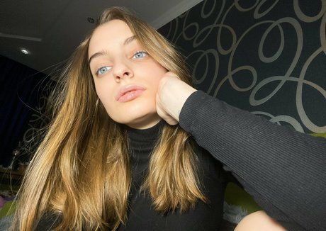 rosyxoxvip porn onlyfans