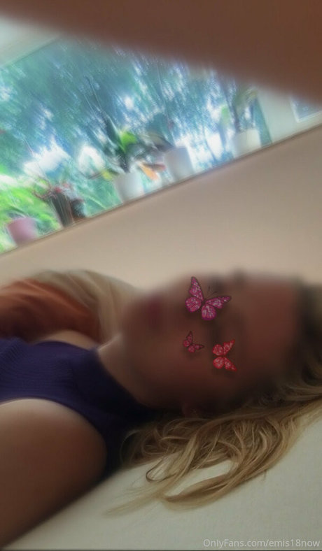 emis18now onlyfans leak sex