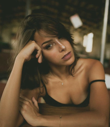 Izzybizzyspider onlyfans strip