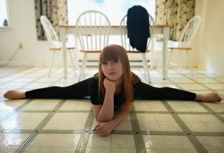 Cutieredhead free only fans