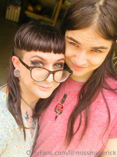 lil missmaverick nude on onlyfans