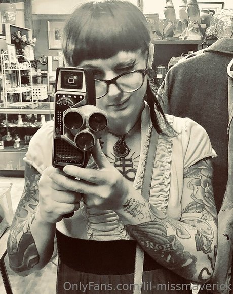 lil missmaverick onlyfans nude leak