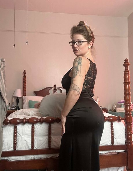 denalireesefree onlyfans model images