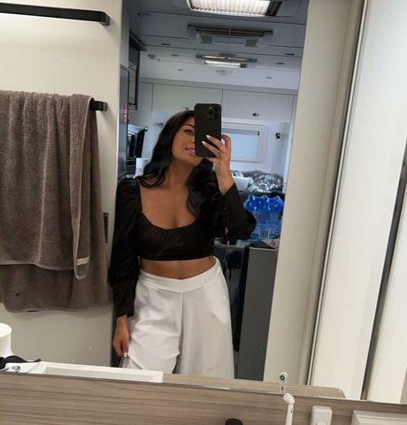 Jesy Lee onlyfans strip