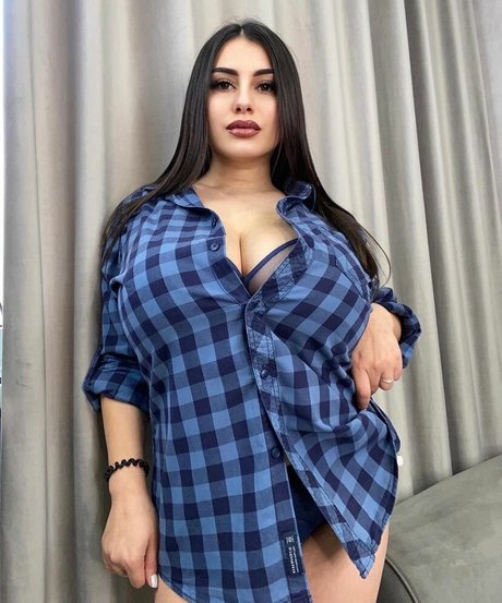 Rozzzywow nude on onlyfans