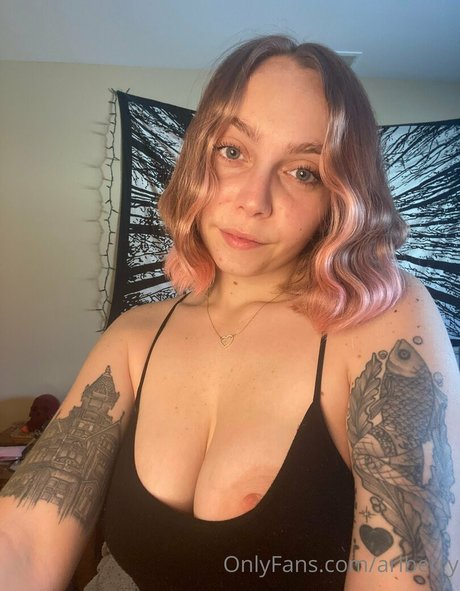 ariberry onlyfans sextape