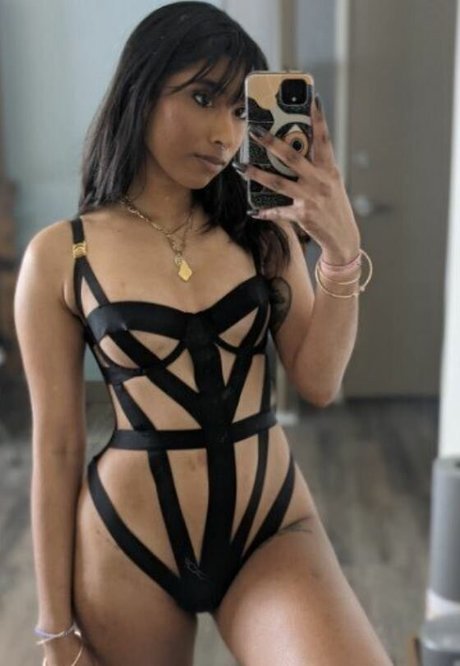 Spicypakora onlyfans strip