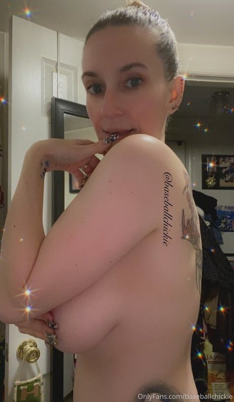 baseballchickie onlyfans leaks.