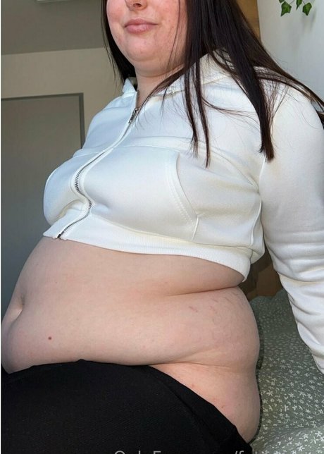 fatmerida onlyfans striptease