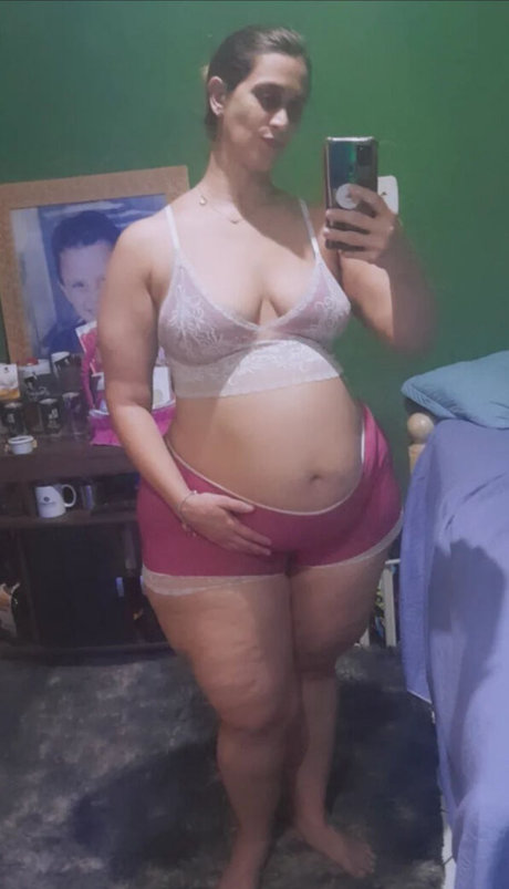 Helen Cristina onlyfans model