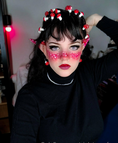 violetvarnfree onlyfans archives