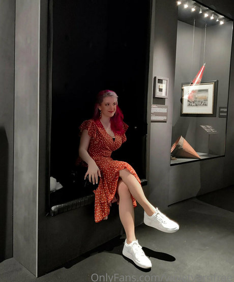 violetvarnfree onlyfans fuck