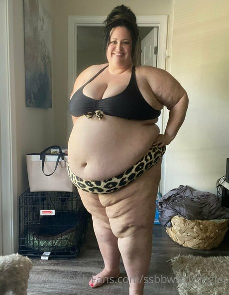 ssbbwladyjiggles onlyfans.