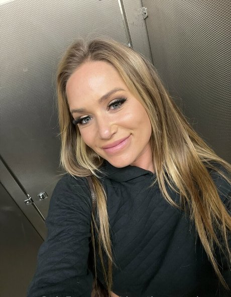 theathenaanderson onlyfans sex leaks