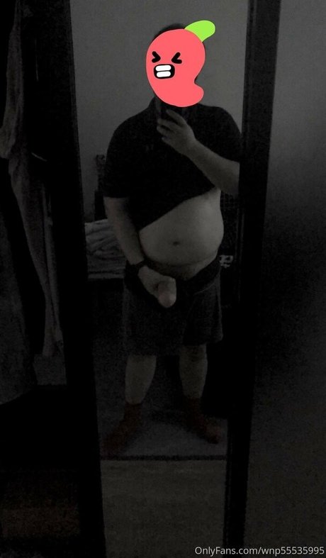 wnp55535995 onlyfans model images