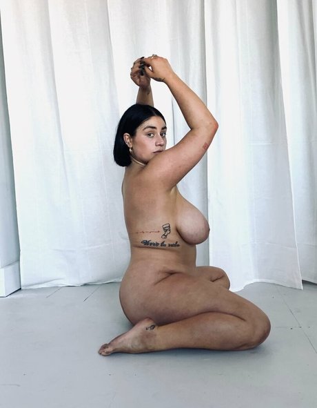 Paige Mary Grace nude onlyfans