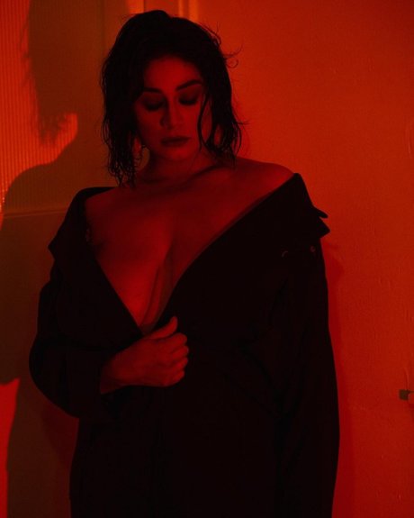 big cock gay onlyfans nudes self-portrait