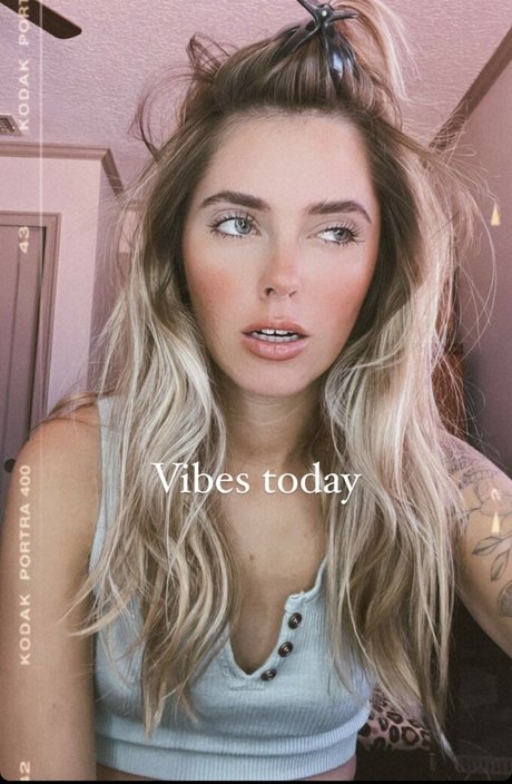 thatpineapplegirl onlyfans nsfw