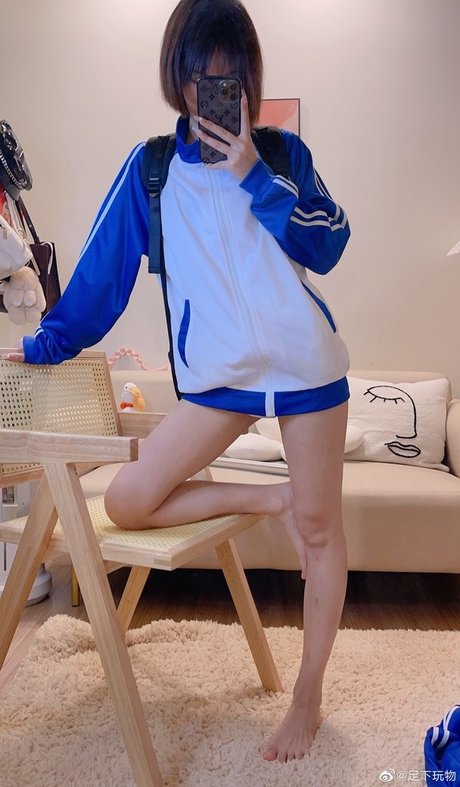 ShuishuiOuO onlyfans photos