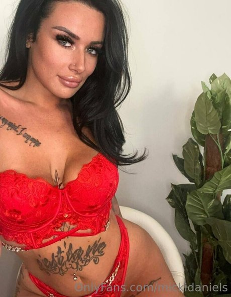 mickidaniels onlyfans boobs