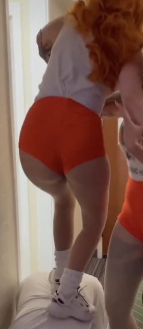 Honeyrabbiit onlyfans sextape