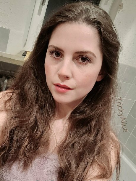 trickyalice free Profile pic