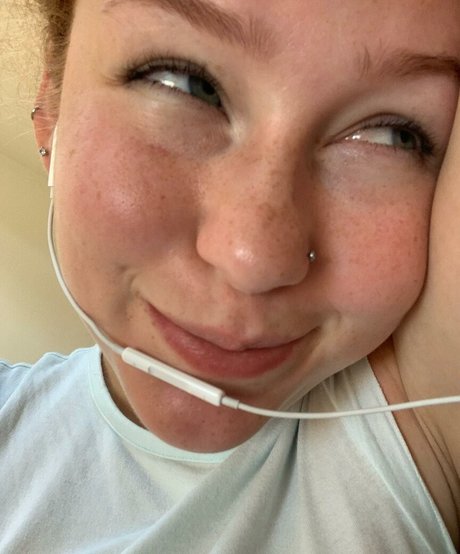 Nika Parker nudes only fans