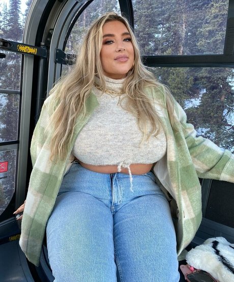 beautiful shemale onlyfans hd portrayal